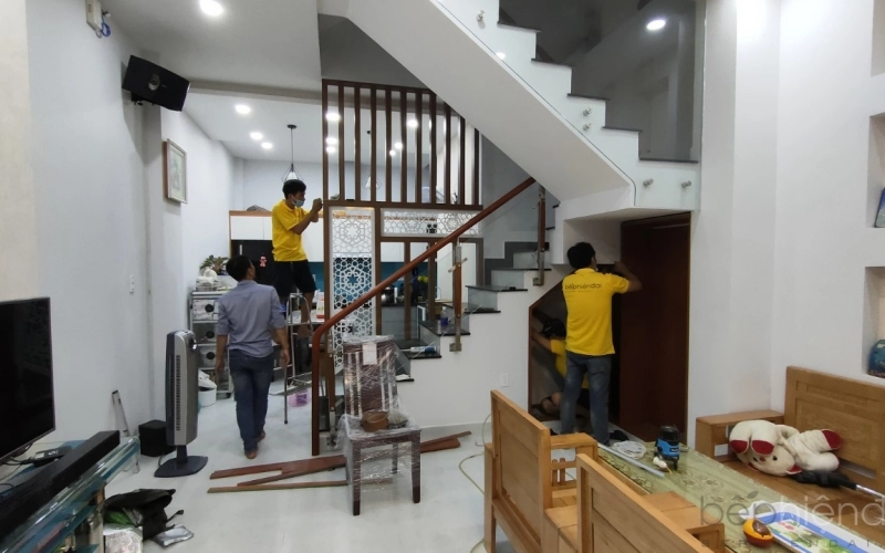 THI CÔNG BẾP NHÀ ANH CHUNG - Q6