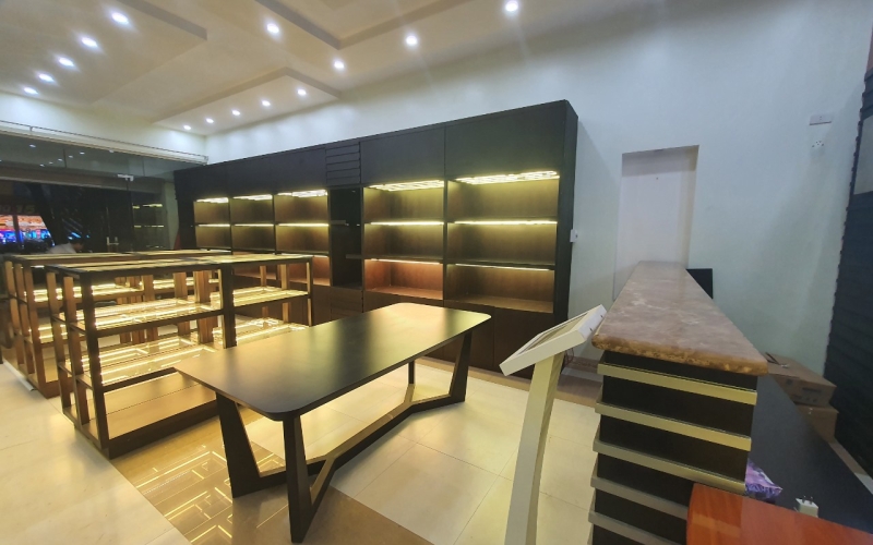 THI CÔNG SHOWROOM GỐM SỨ MINH LONG I - CN QUẢNG NAM