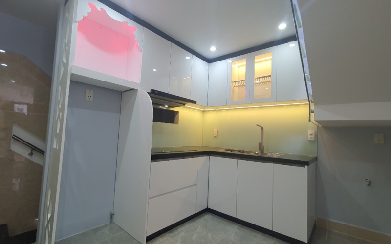 Thi Công Tủ Bếp Nhà Anh Trung Q10