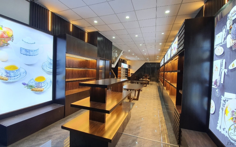 THI CÔNG SHOWROOM GỐM SỨ MINH LONG I - CN ĐẮC NÔNG