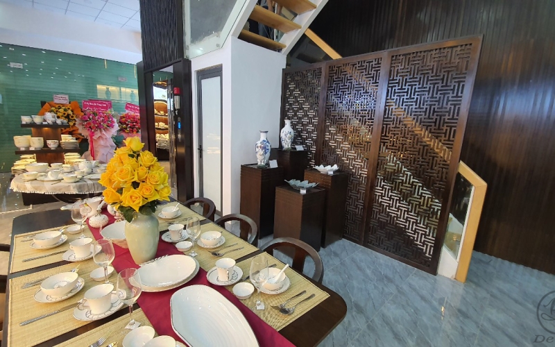 THI CÔNG SHOWROOM GỐM SỨ MINH LONG I - CN ĐẮC NÔNG