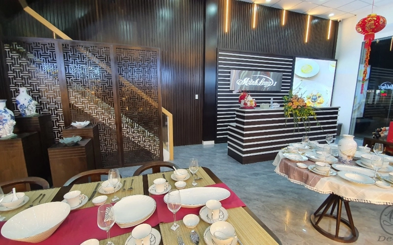 THI CÔNG SHOWROOM GỐM SỨ MINH LONG I - CN ĐẮC NÔNG