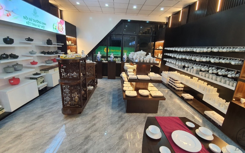 THI CÔNG SHOWROOM GỐM SỨ MINH LONG I - CN ĐẮC NÔNG