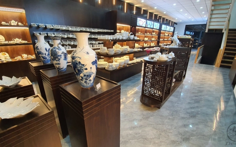 THI CÔNG SHOWROOM GỐM SỨ MINH LONG I - CN ĐẮC NÔNG